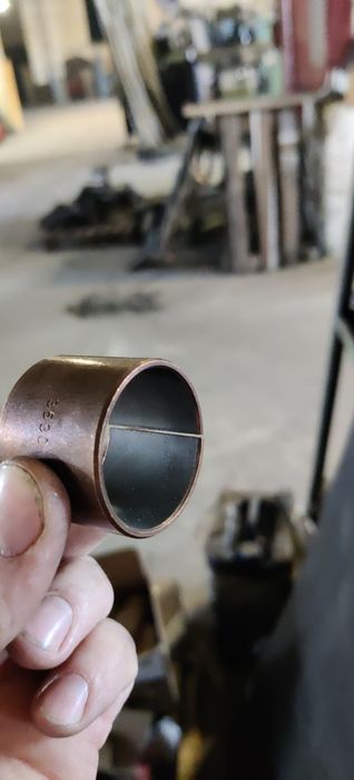 Пальці та втулки