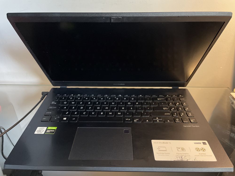 Laptop Asus vivobook 15 i7 1650ti 16GB RAM 512 Ssd Nvme