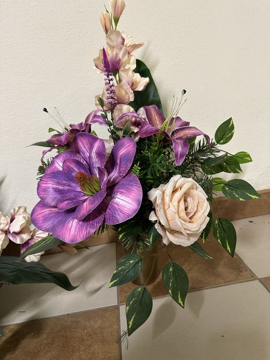 Kompozycja nagrobna Premium,komplet -stroik+ bukiet do wazonu