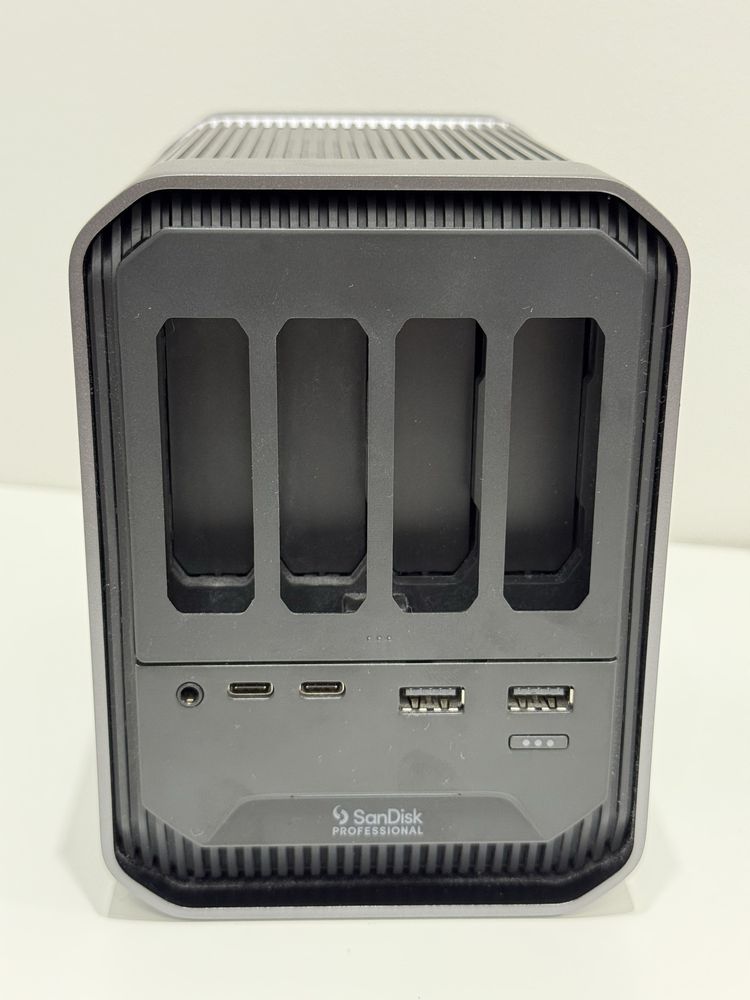 SanDisk Professional Pro-Dock 4 stacja dokująca