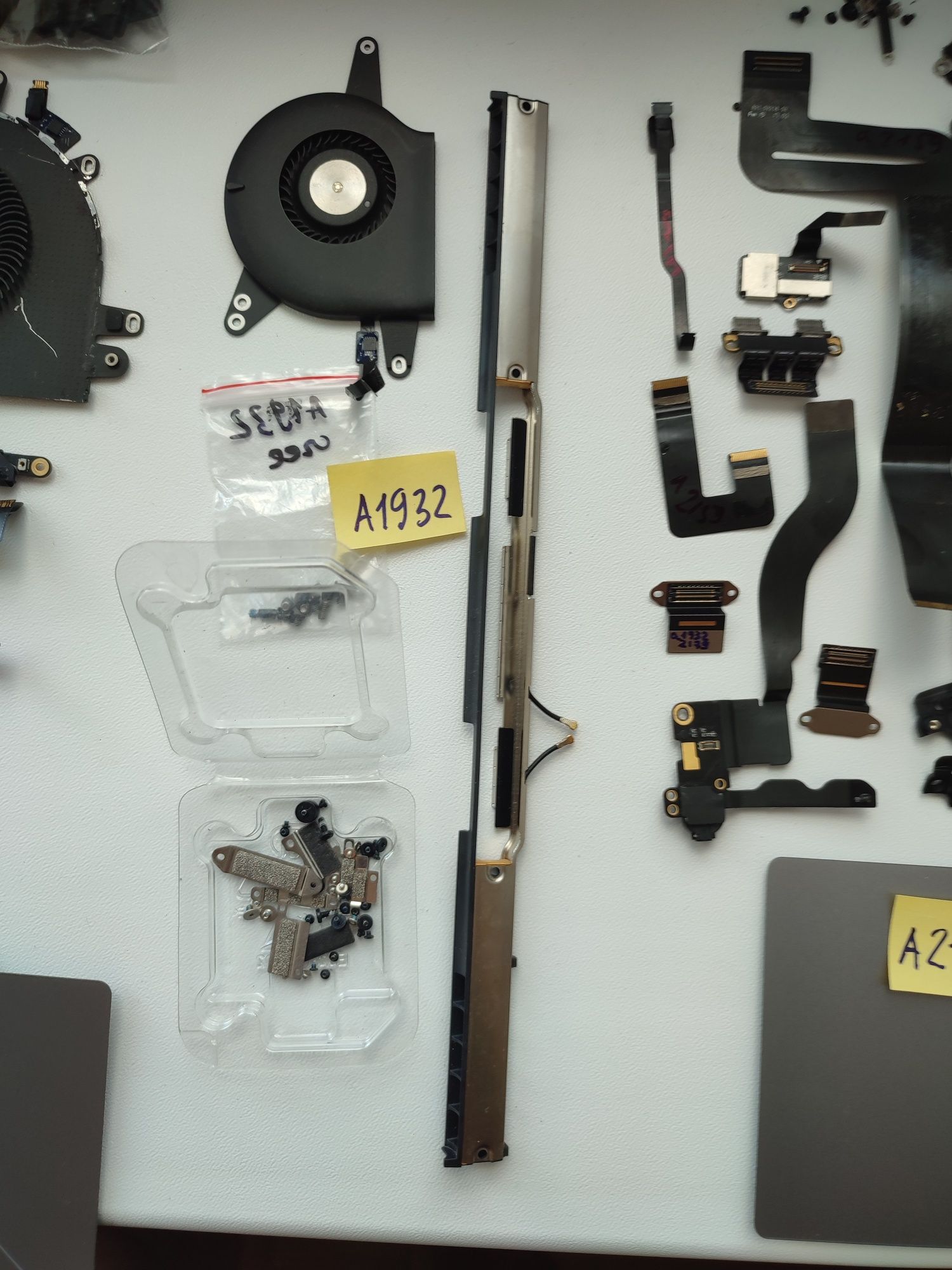 Macbook air A1932 A2179 A1708 A2159 A1707 A1990 А1534 A1989