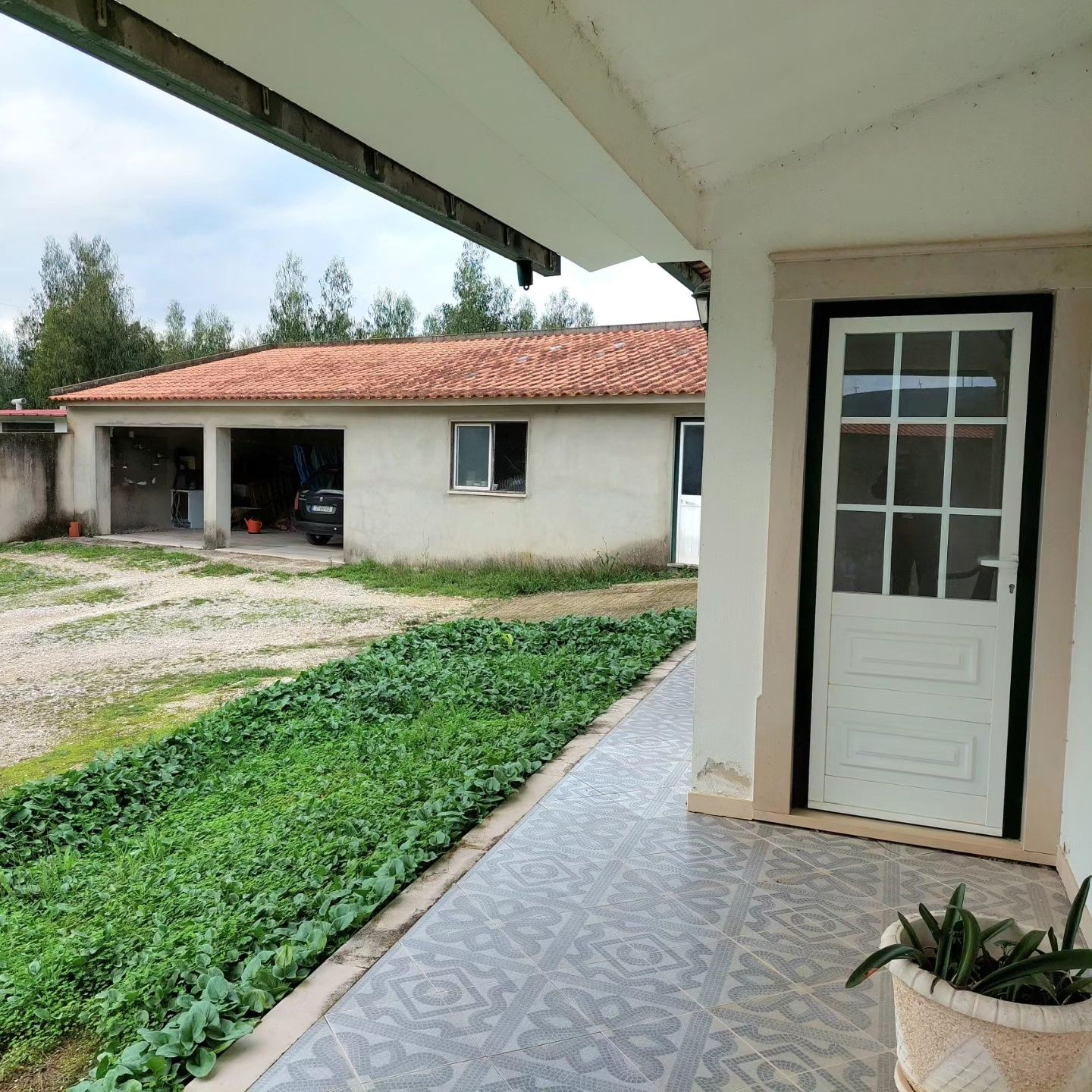 MORADIA TÉRREA  T3 lote urbano 2000m²