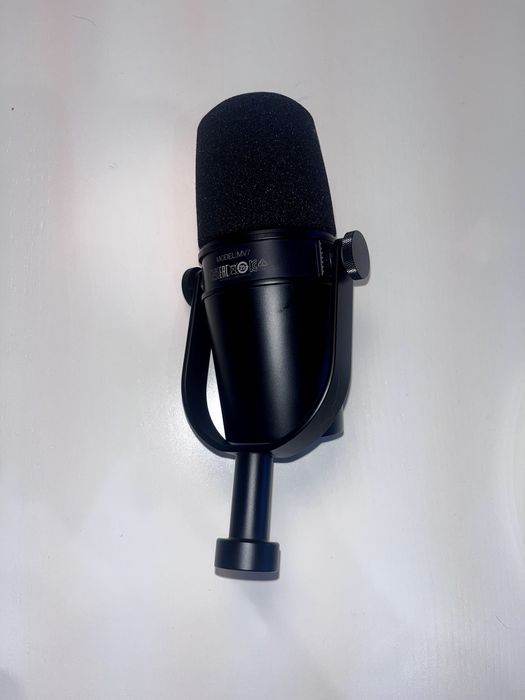 Shure MV7 - K XLR/USB-C metalowy mikrofon dynamiczny do podcastów