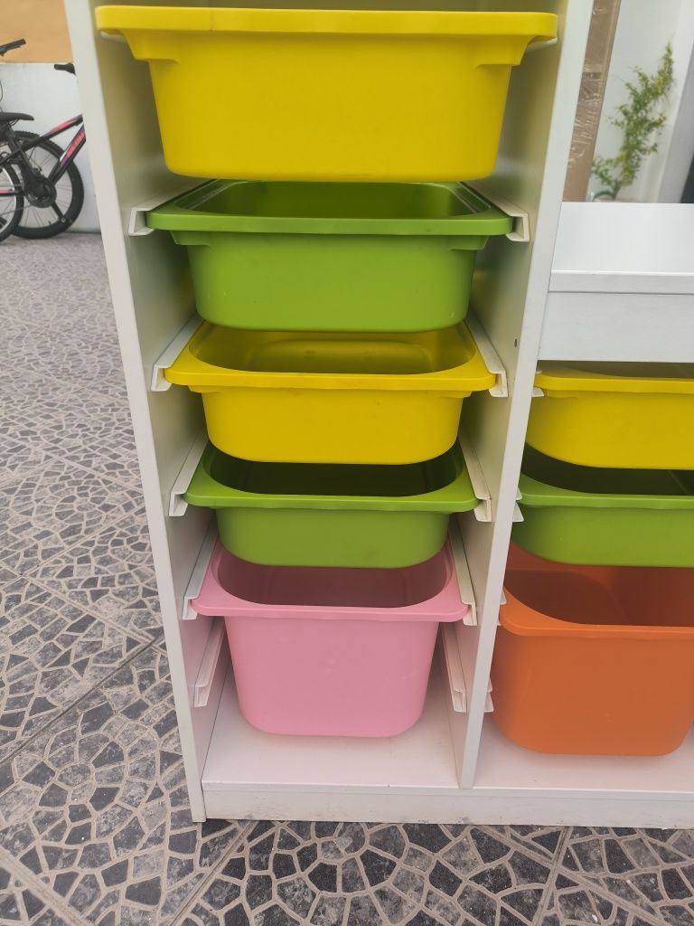 Estante brinquedos ikea