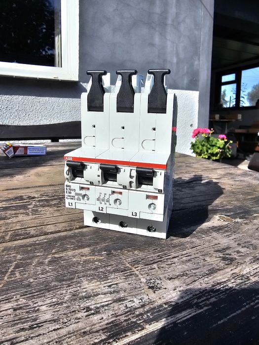 ABB S751/3-E50 Wyłącznik główny bezpiecznik 3-stykowy