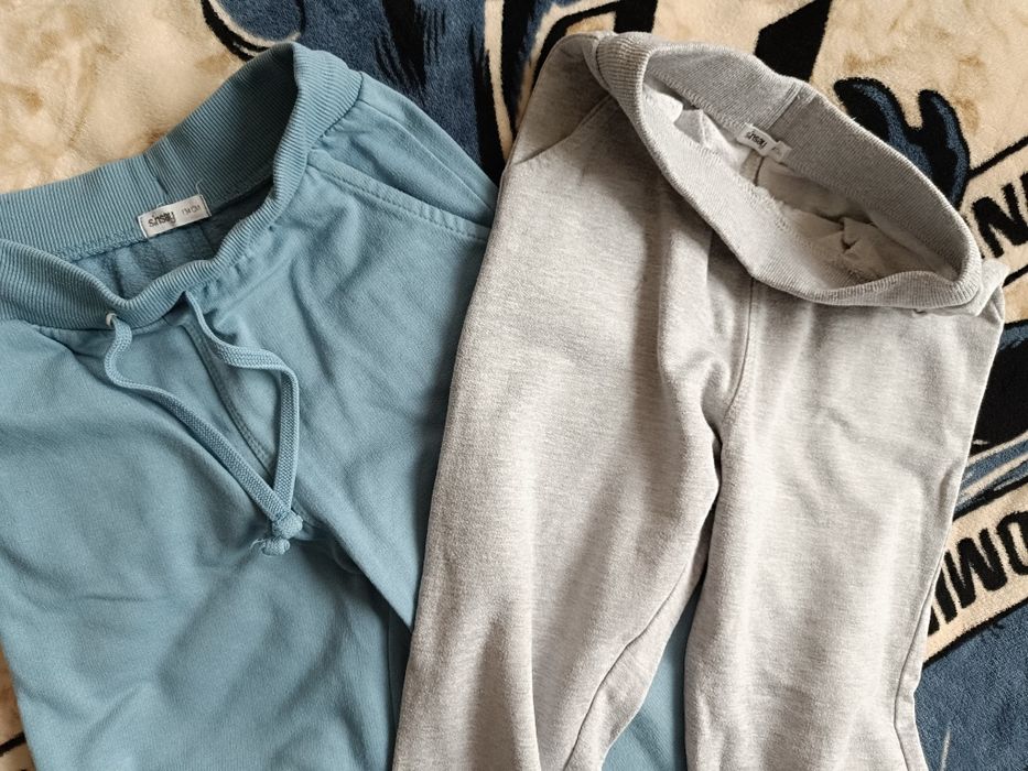 Zestaw 12 spodni dresowych dla dzieci 134