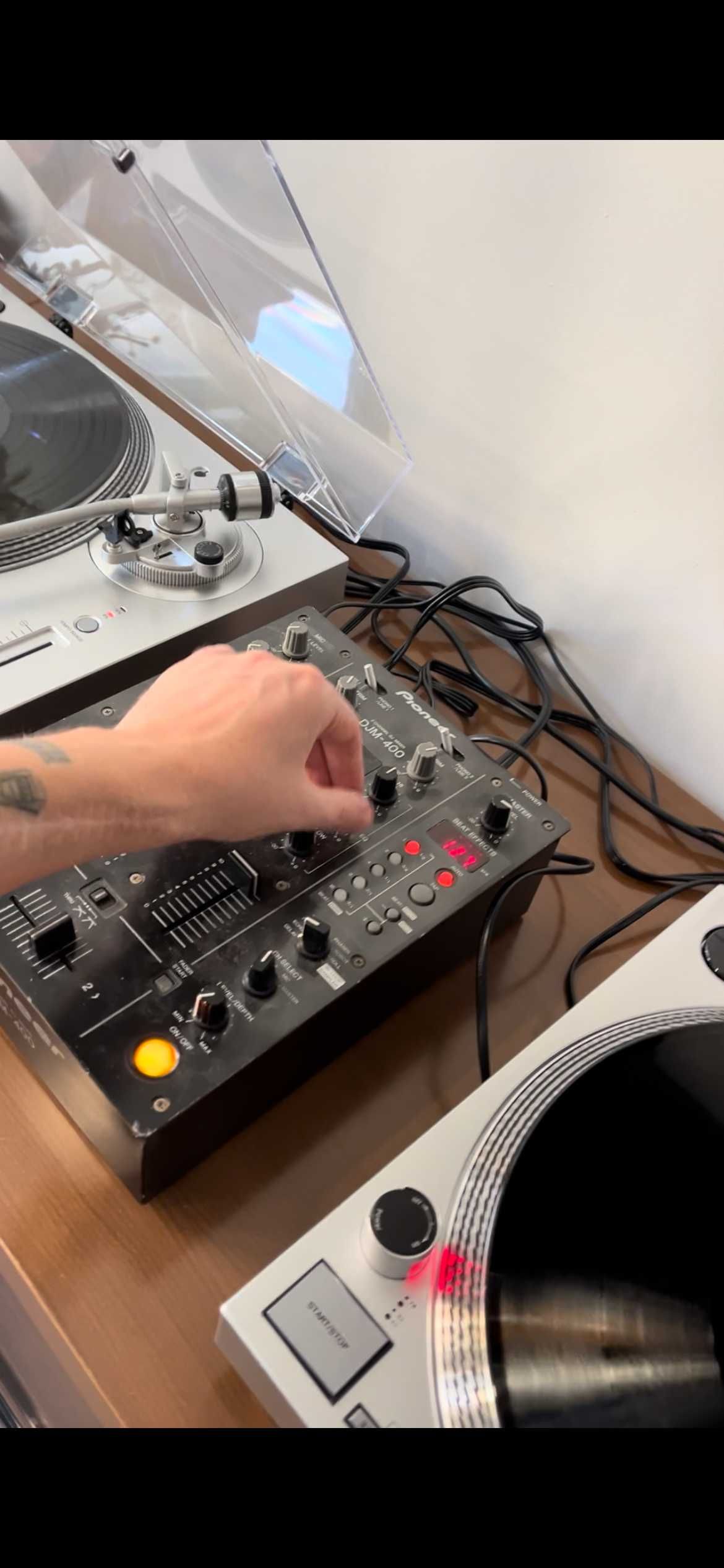 DJM 400 Pioneer a Funcionar a 100% - Com processador de efeitos