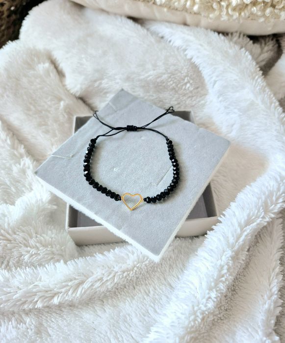 Bransoletka zaciągana makrama czarne koraliki serce stal chirurgiczna