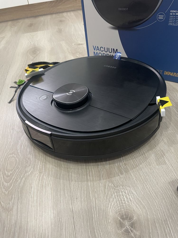 Ecovacs deebot ozmo pro T8 AIVI czarny