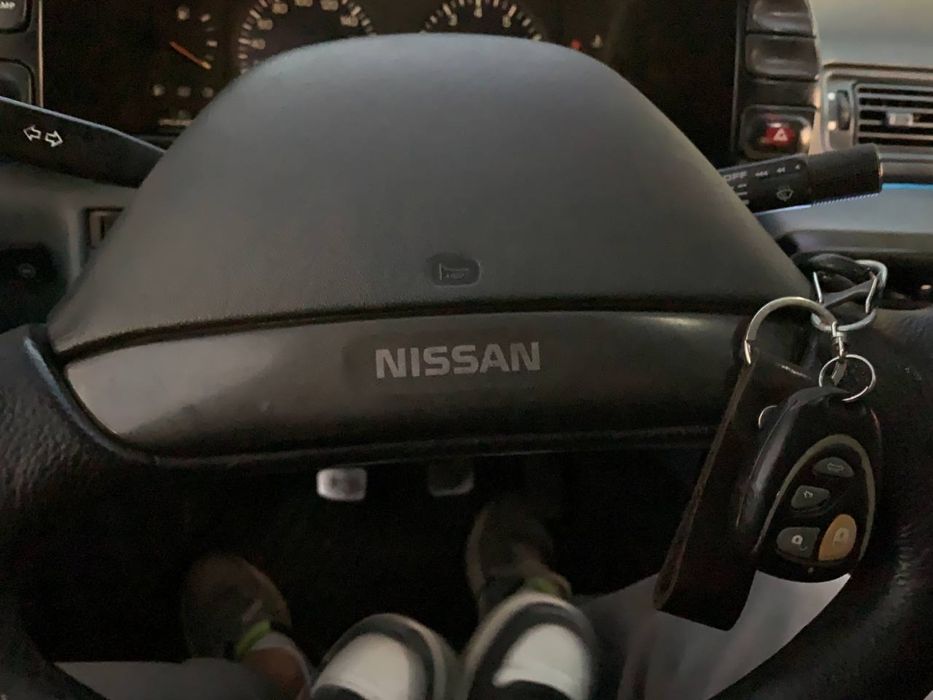 Ніссан прерия 2.0 газ/бензин