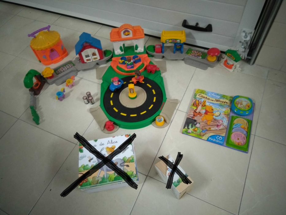 Lote de brinquedos
