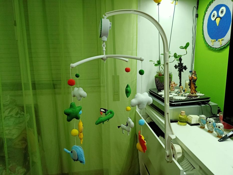 Mobileé giratório musical brinquedo para bebé