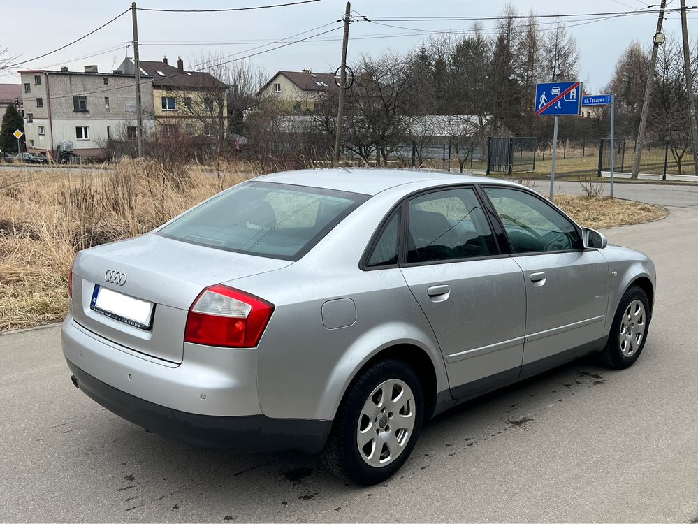 Audi a4*2.0benzyna*Climatronic*100%sprawna*do jazdy*