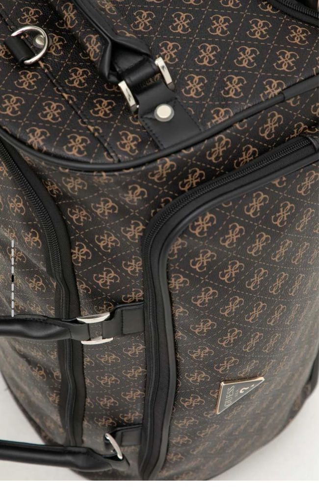 Сумка дорожня Guess
