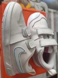 Adidaski Nike rozmiar 23,5 wkładka 13cm