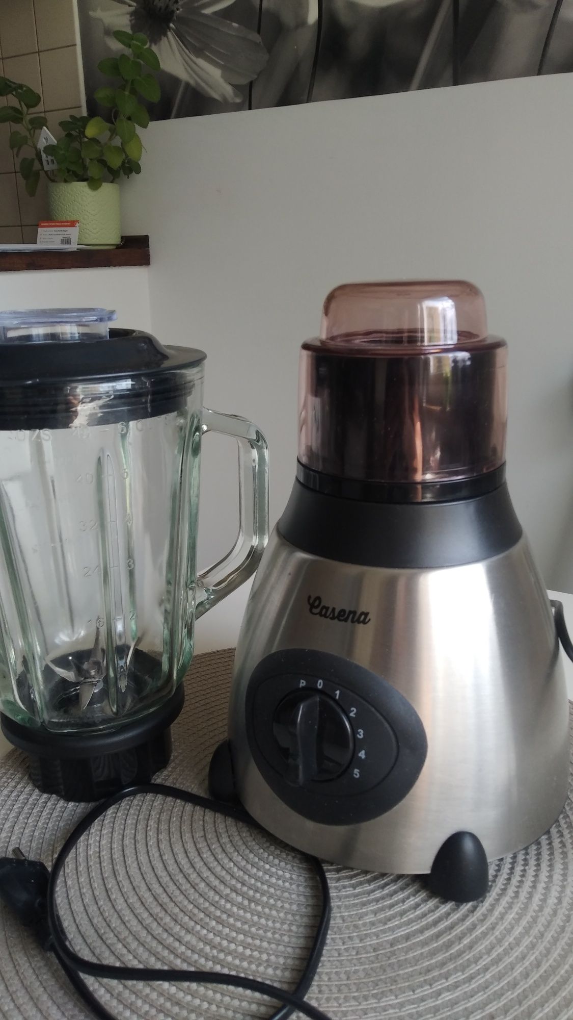 Blender kielichowy + młynek - nowy