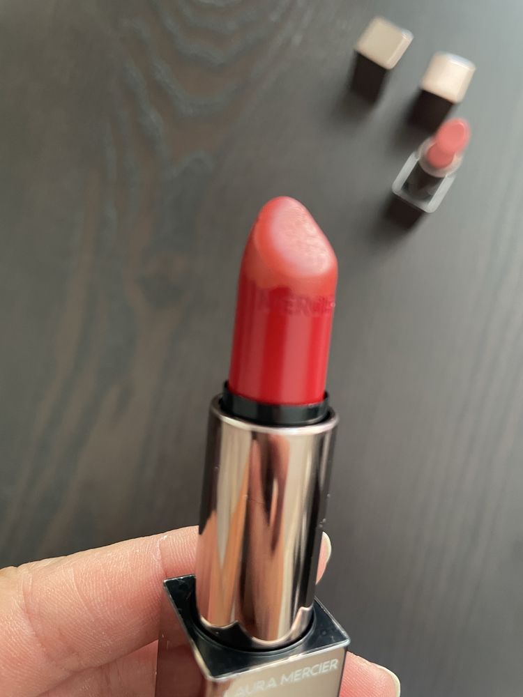 Batom Laura Mercier