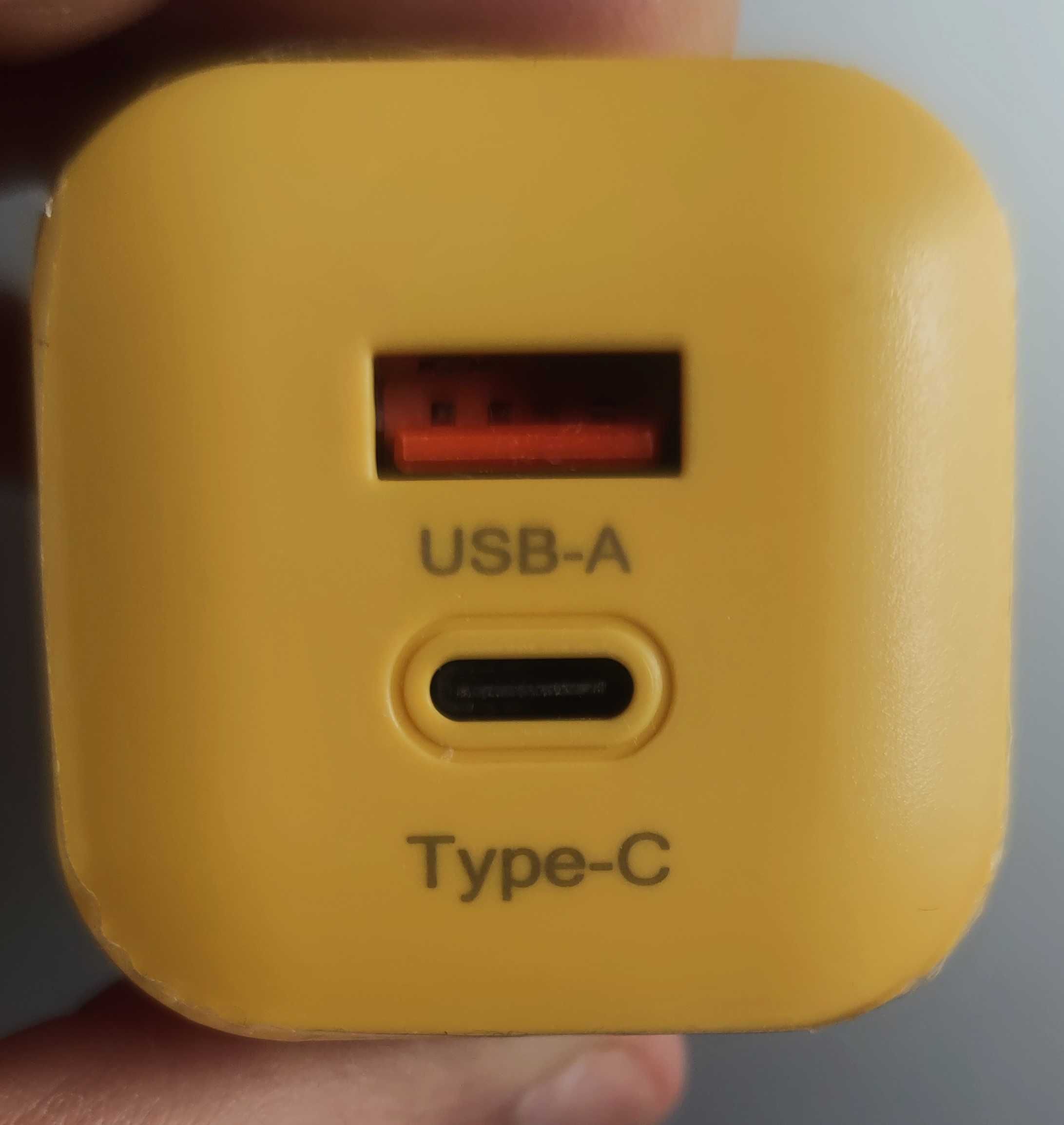 Carregador Rápido / Fast Charge 40W - USB / USB-C - Artigo NOVO