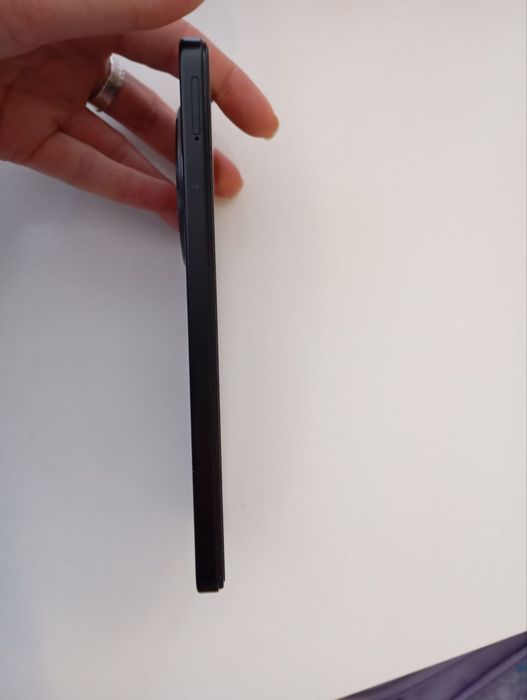 Redmi 14C трішки побите захисне скло