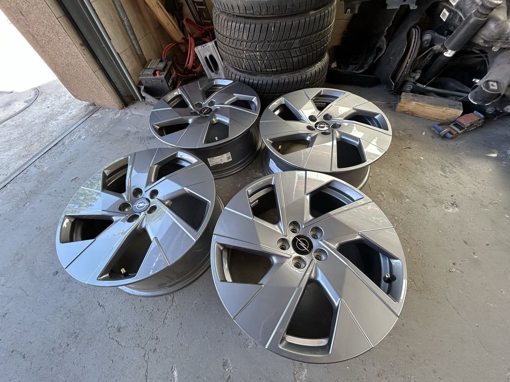 Felgi opel grandland 5x108 R19 ET50 peugeot