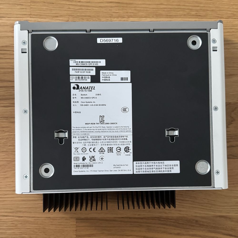 Cisco switch WS-C3560CX-12PC-S