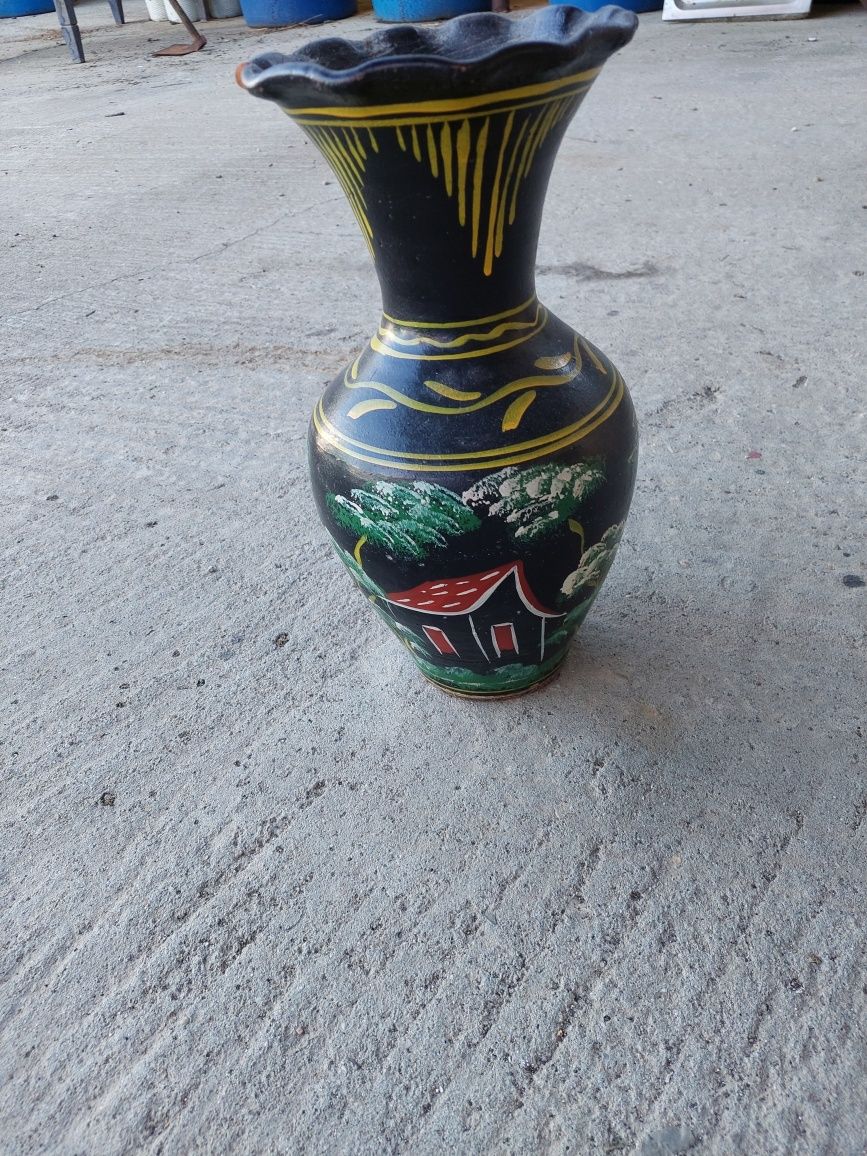 Jarra africana pintada à mão