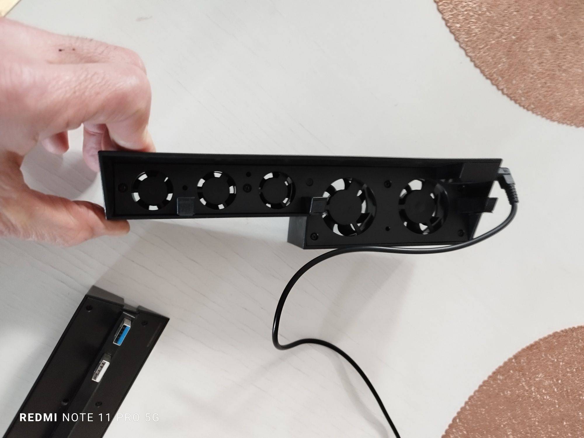 Dodatkowe chłodzenie +hub do PlayStation 4 FAT,stan bardzo dobry