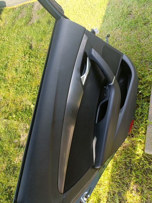 Drzwi lewe tylne Hyundai i40 kombi YU6