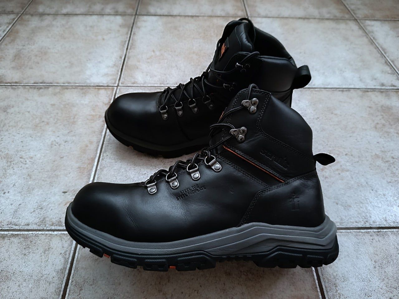 ботинки Scruffs BMW Engelbert Strauss Ecco Track Lowa Clarks