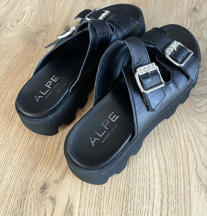 Alpe skórzane klapki platforma 39/25,5 cm