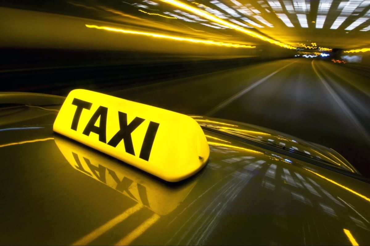 Послуги таксі по місту