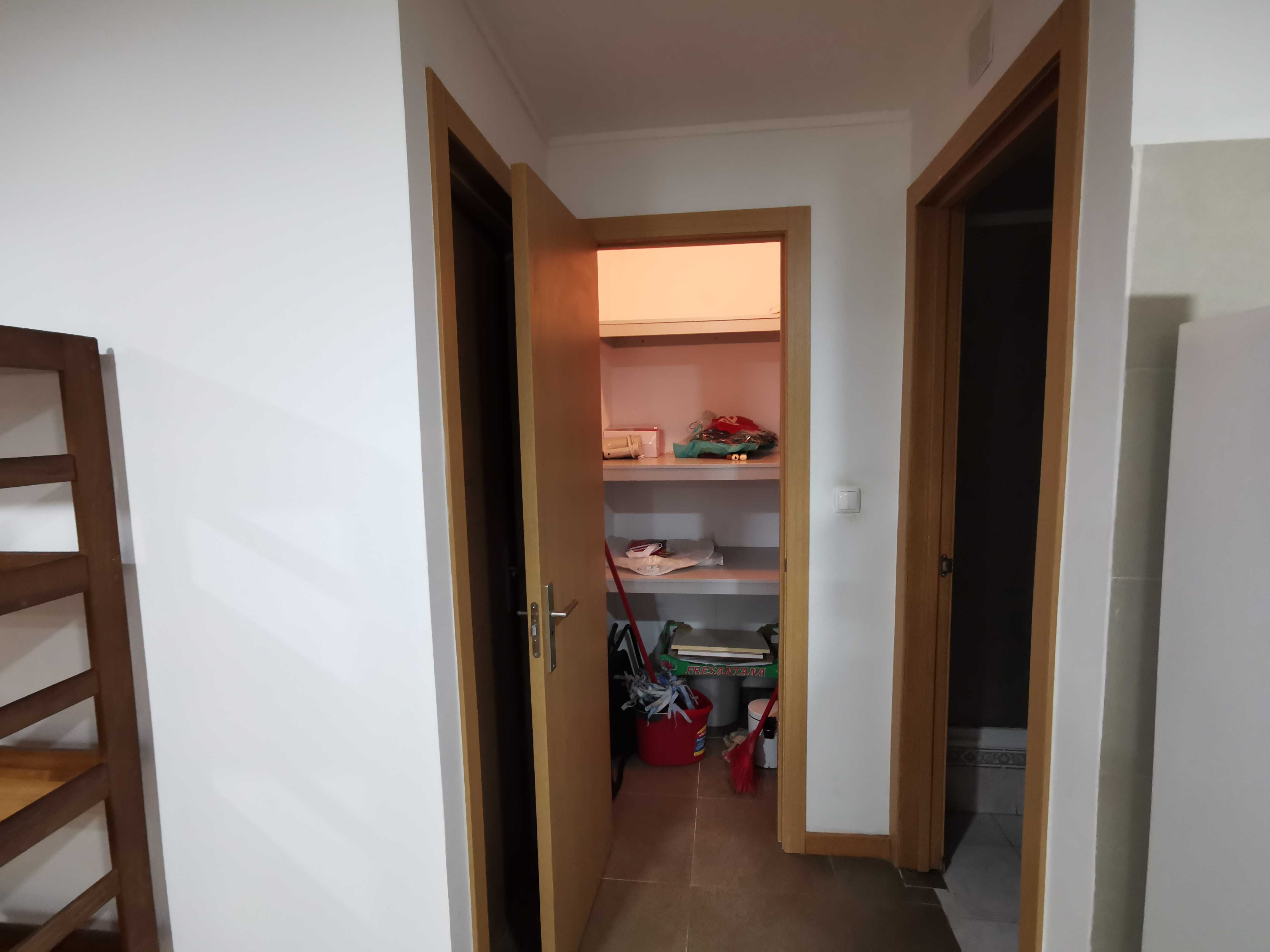 Aluga-se apartamento T2 em Marvila completamente equipado