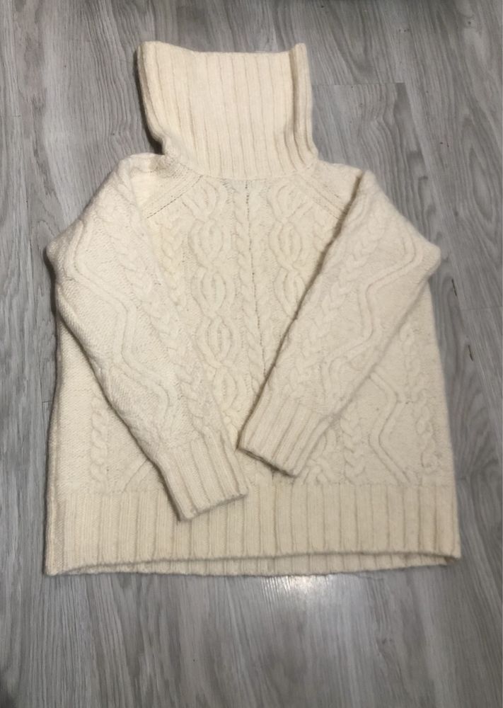 Kremowy wełniany sweter Rozmiar S
