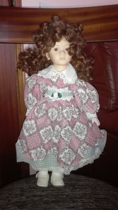 Bonecas de porcelana