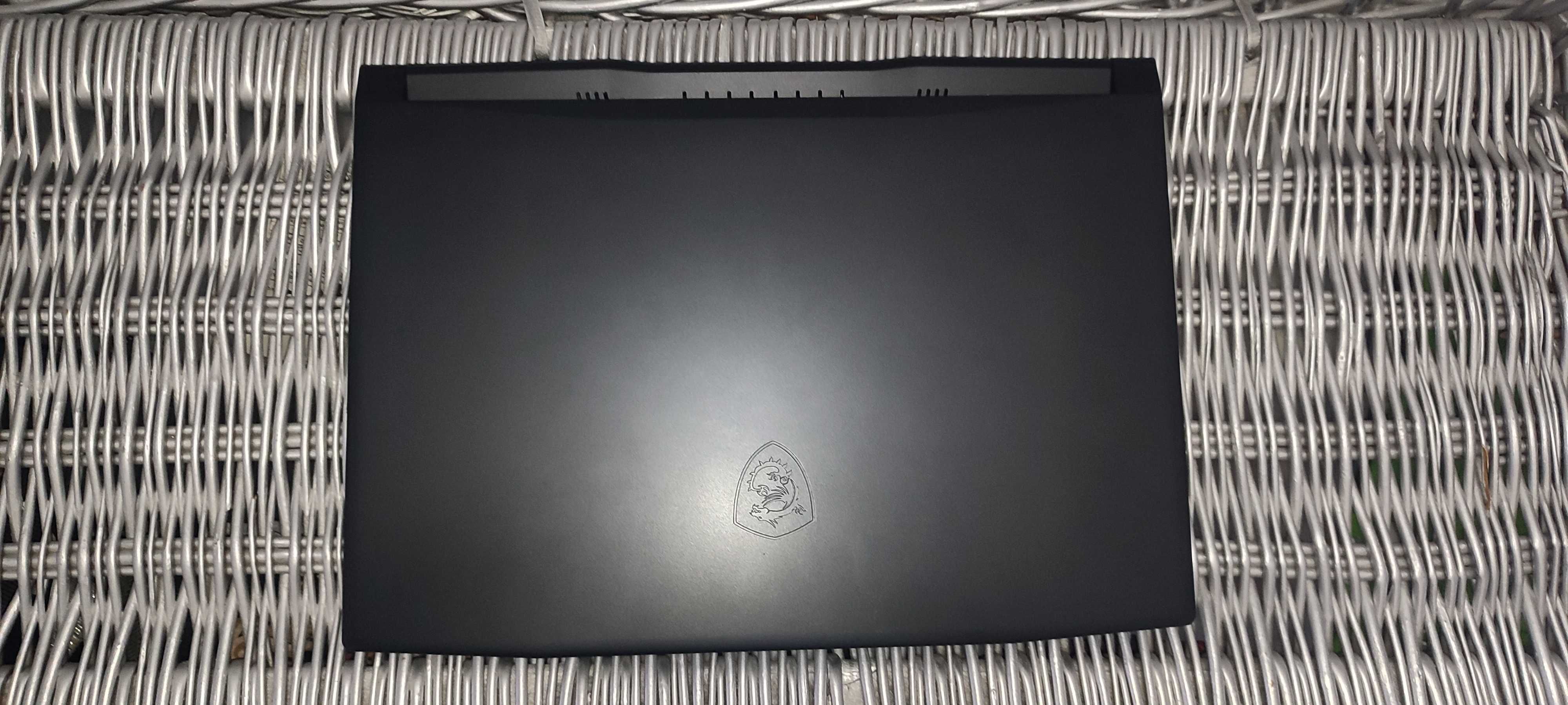 computador Katana GF66 12UD-081XES-BB7