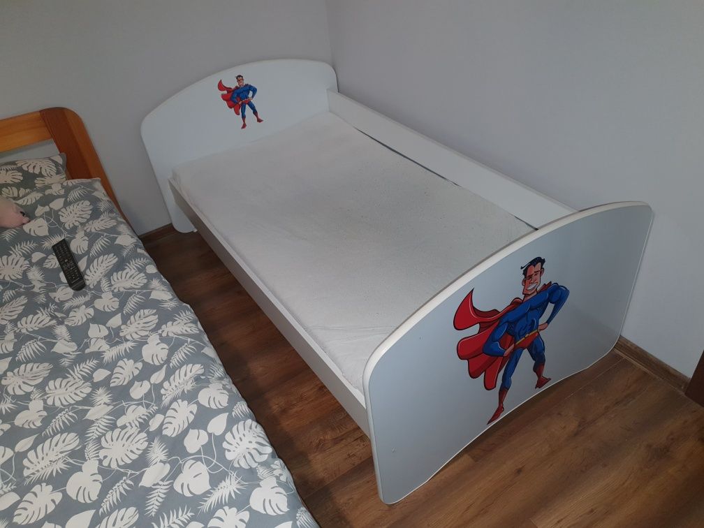 Łóżko dziecięce z materacem 160x90cm