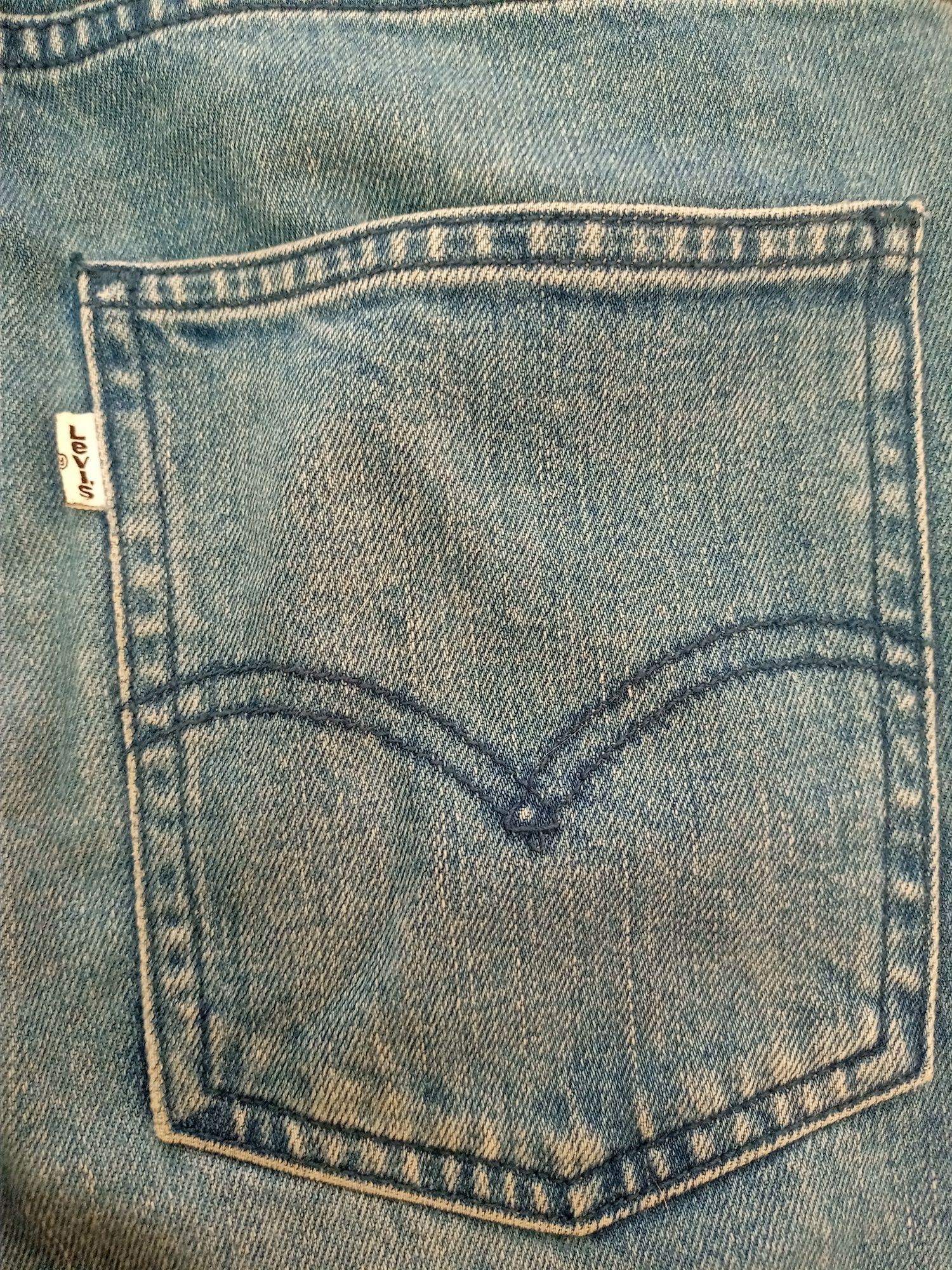 Оригінальні джинси Levi's