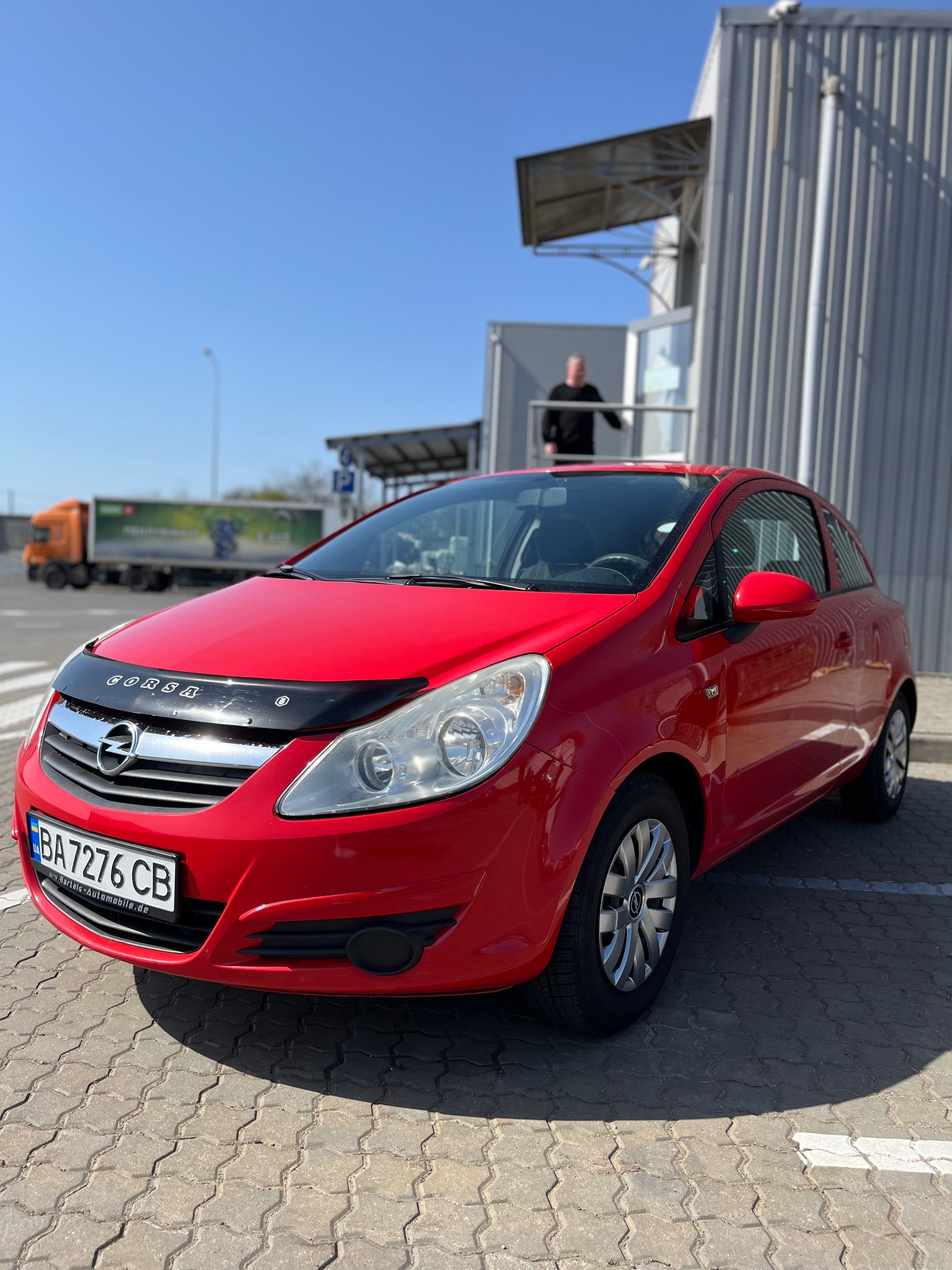 Автомобиль Opel Corsa