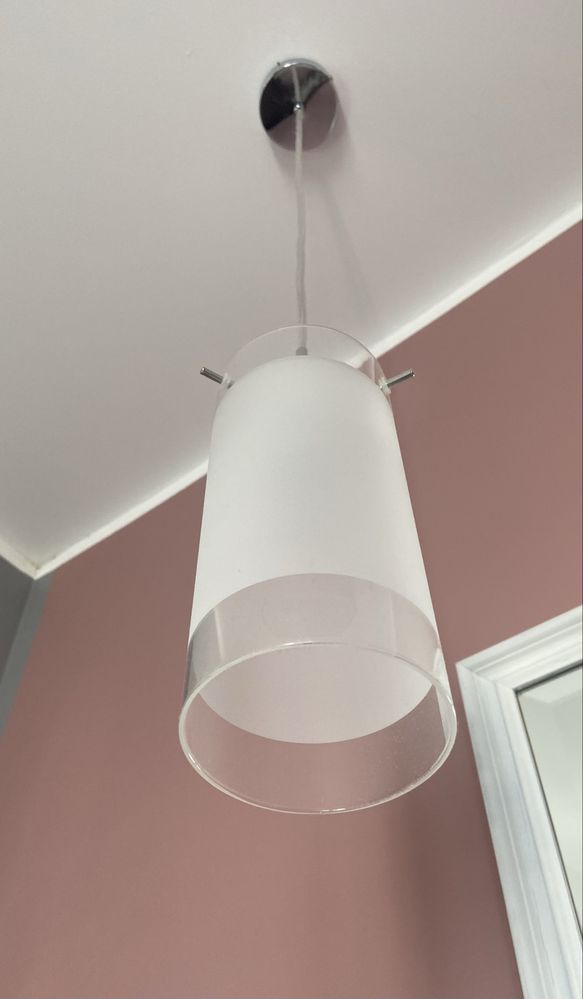 2 lampy wiszące w idealnym stanie. Cena za obie.