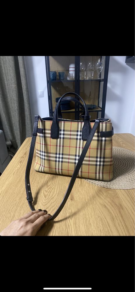 Mala/ bolsa Burberry