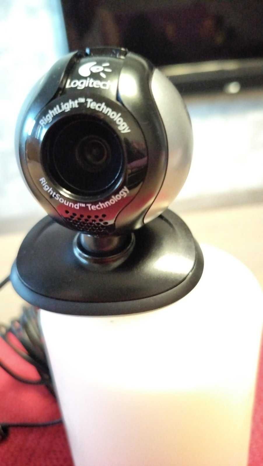 Веб-камера с мікрофоном Logitech (V-UBK45)