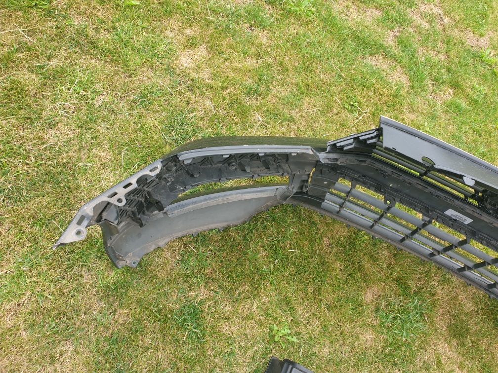 Passat b8 3G0 zderzak pas przedni grill