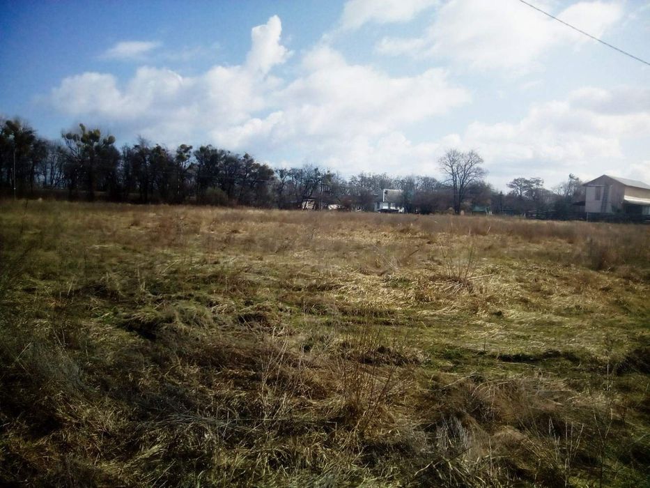 Продається земельна ділянка під забудову вул. Захисників