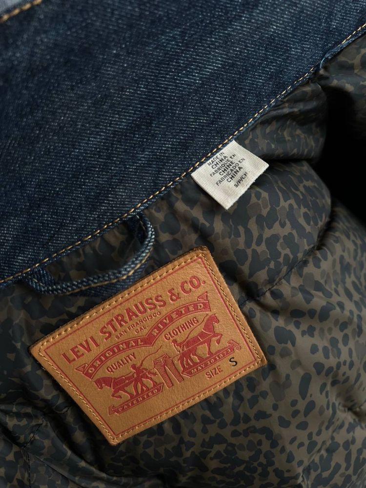 пуховик джинсовий  Levis down jacket