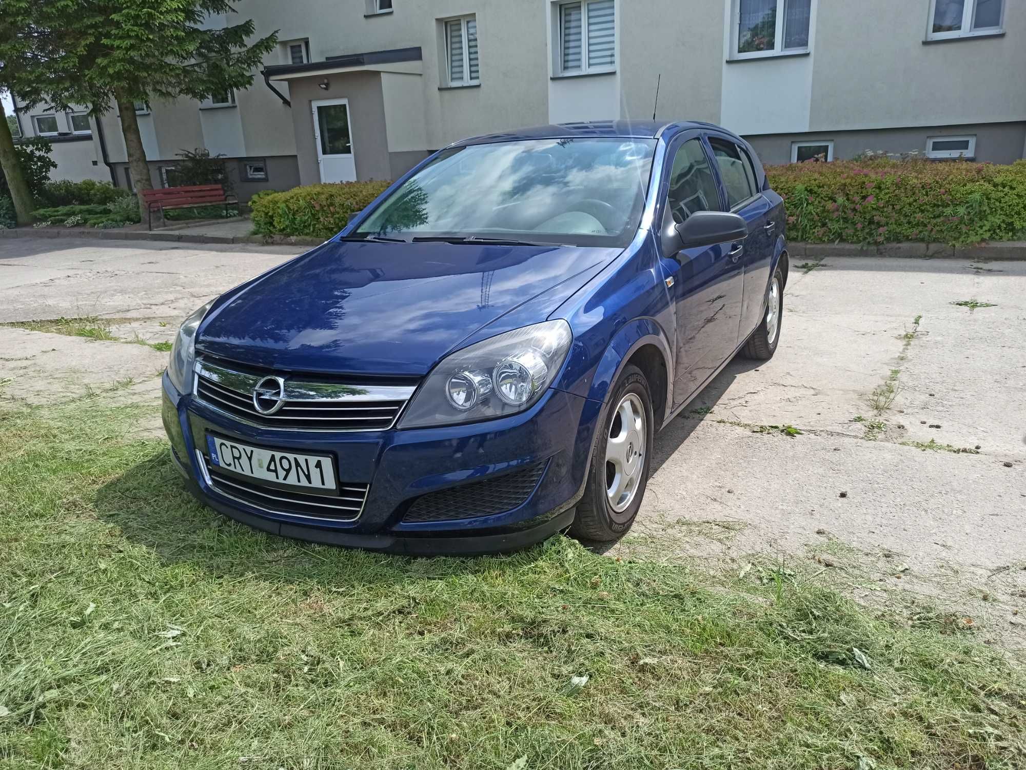 Astra h 1.6 115km