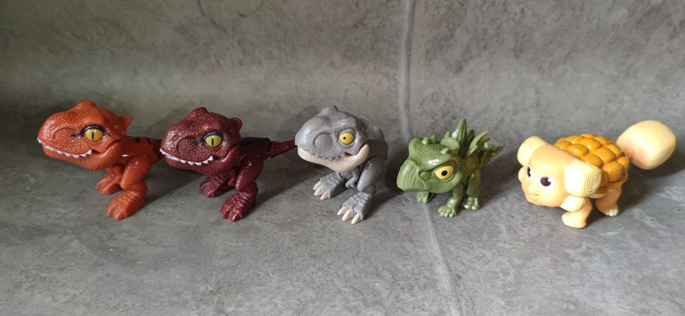 Дінозаври та Дракони (як приборкати дракона) (фірмові іграшки)