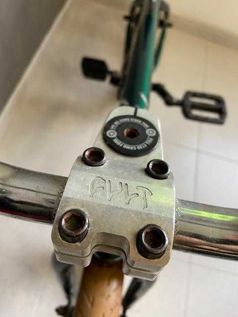 BMX semi profissional WETHEPEOPLE , peças cult, stranger