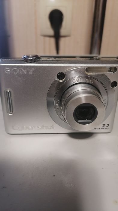 Фотоаппарат Sony 7.2mpx+Optio 6.0mpx