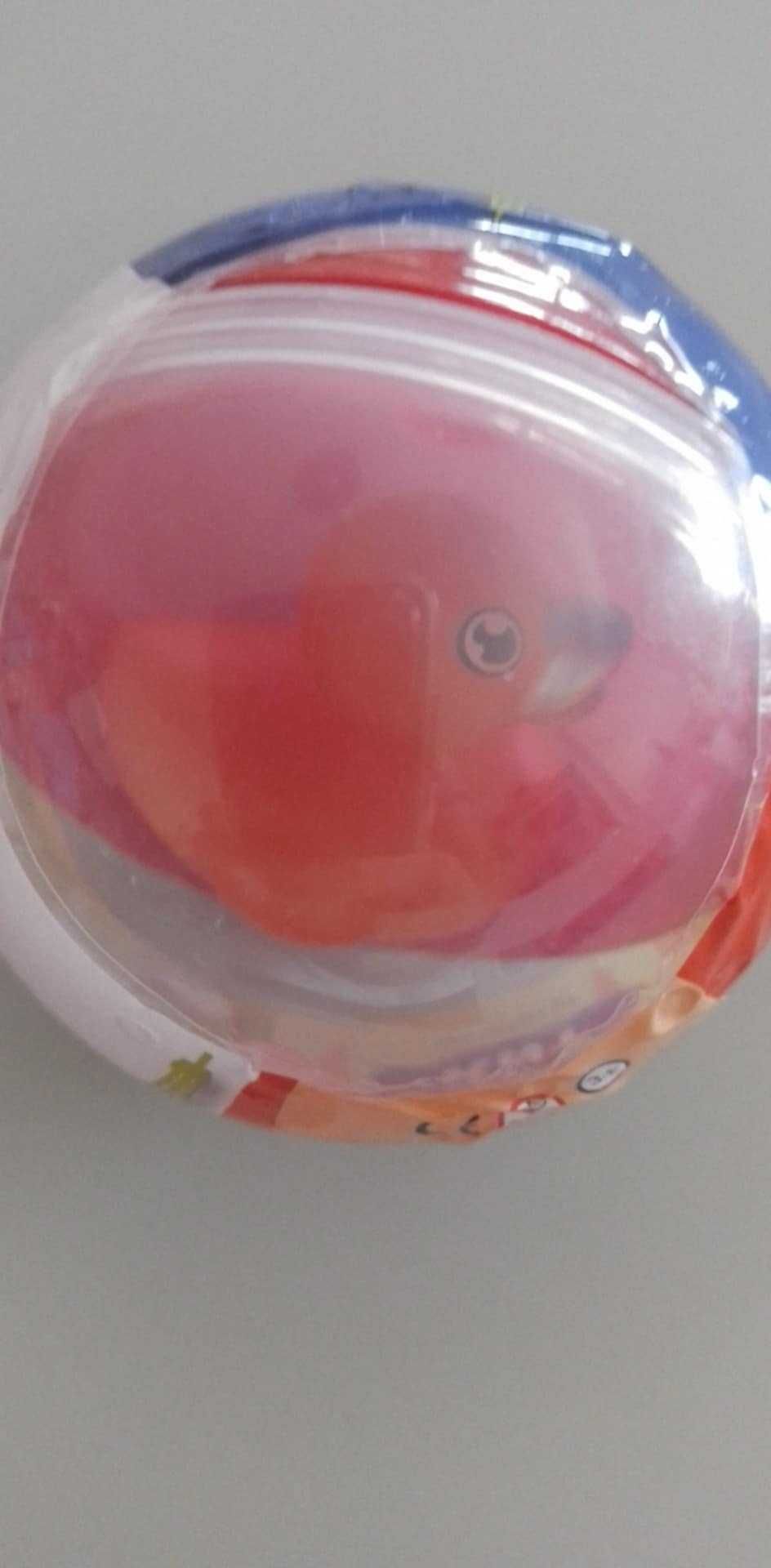 Bola com Pato vermelho - Ainda selada - Novo