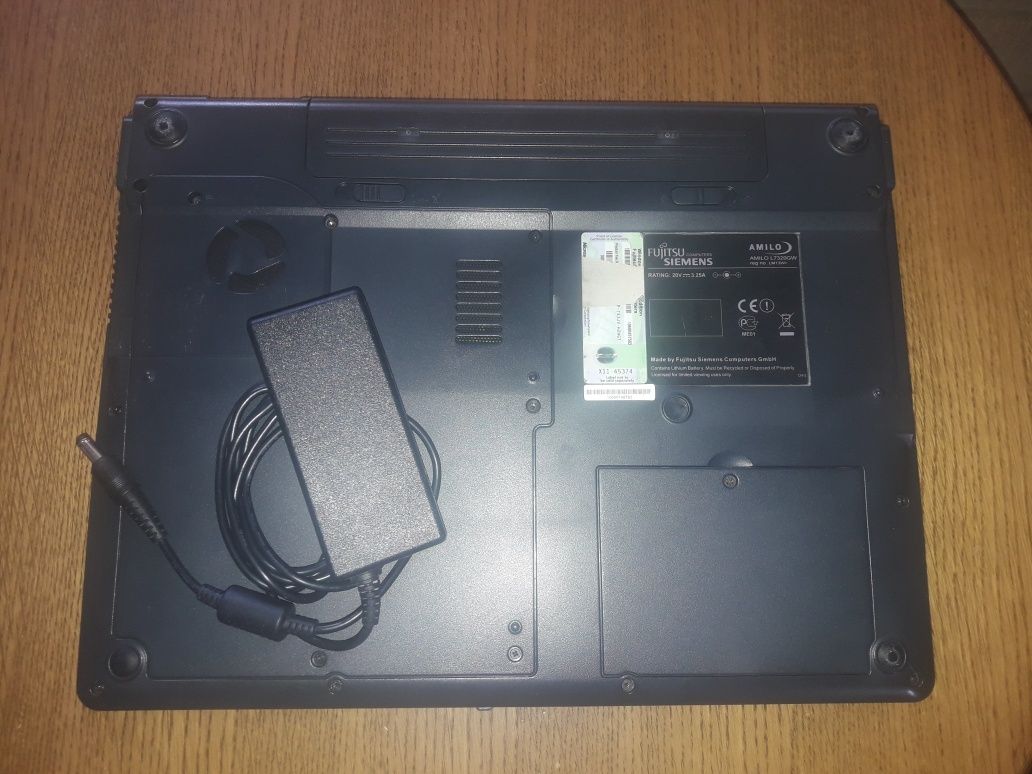 Fujitsu Siemens AMILO L7320GW